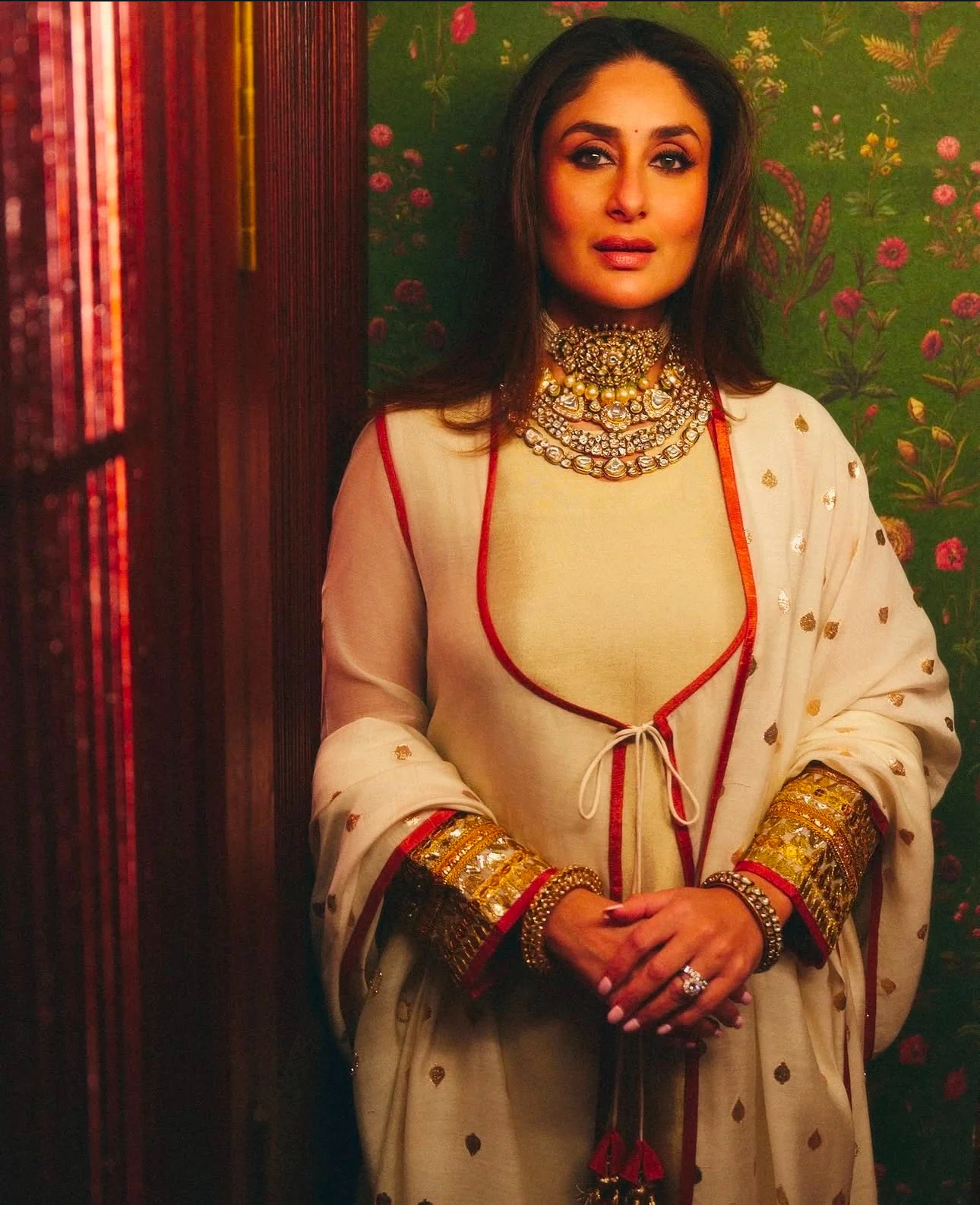 Sabyasachi | 'Patiala Green' Wallpaper - Image 2