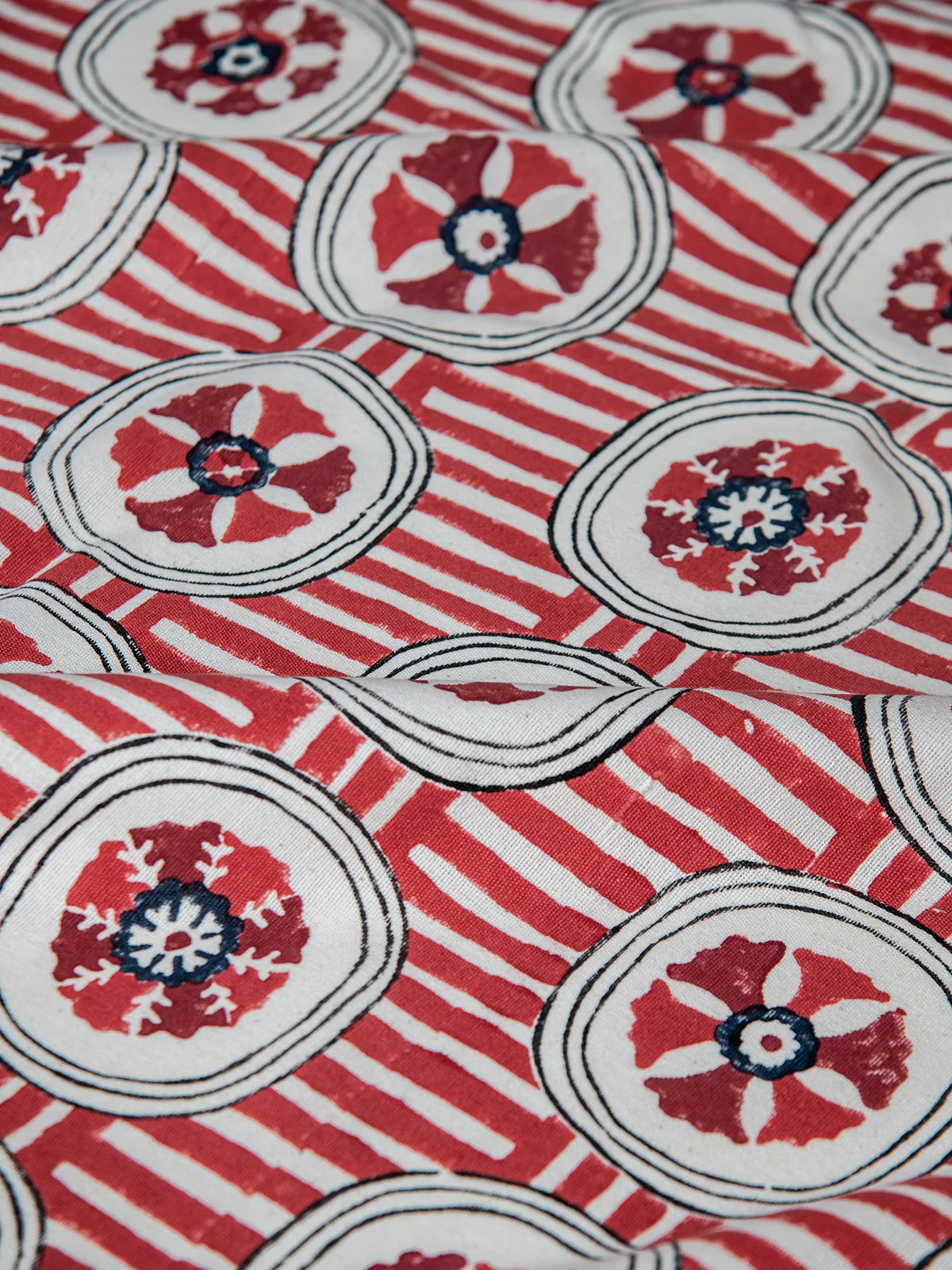 'Suzani Bloom' Fabric - Image 3