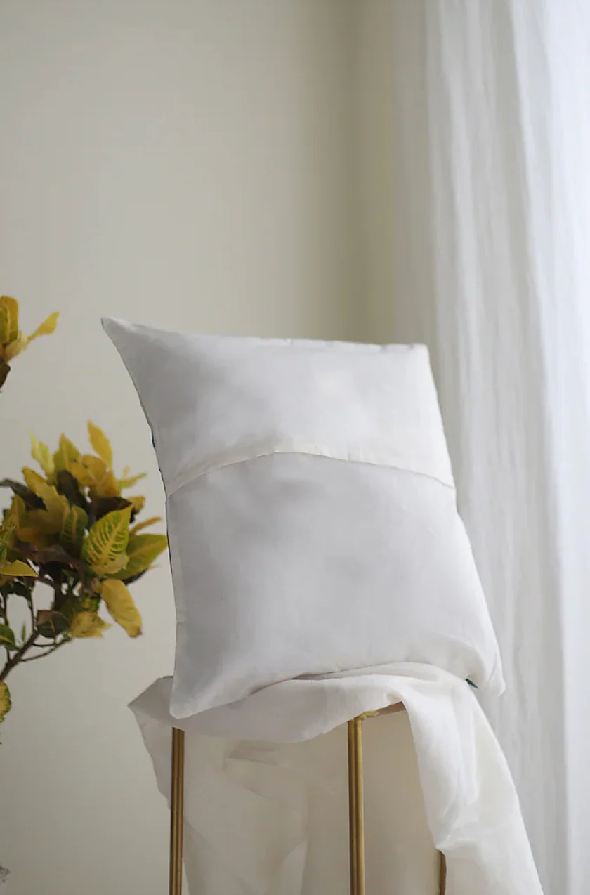 White & Blue Cotton Printed Cushion Covers (Set of 2) - Image 3